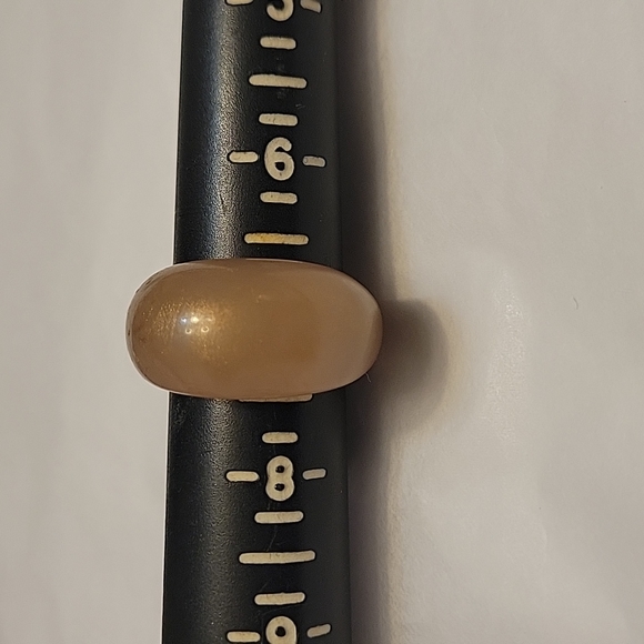 ❄️Fun Fashion Acrylic Ring - Picture 4 of 4